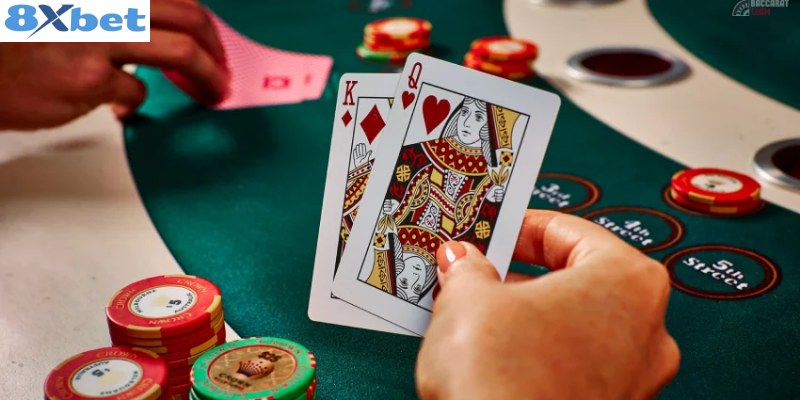 Tại sao người chơi nên tham gia baccarat tại 8XBET